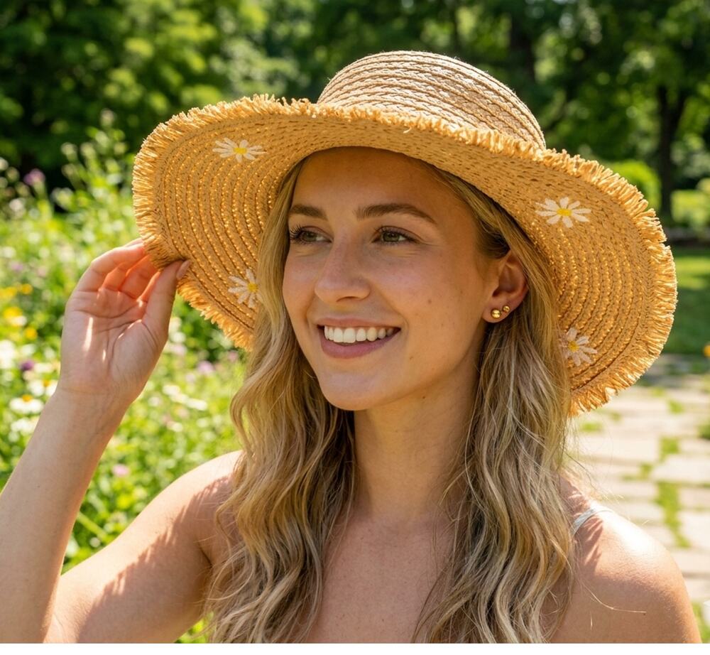 Womens Straw Sun Hat Daisy Embroidered Wide Brim Beach Summer One Size Beige NWT